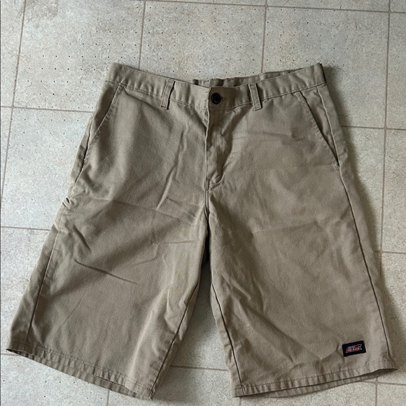 Dickies Other - Dickies Men's Khaki Cargo Shorts